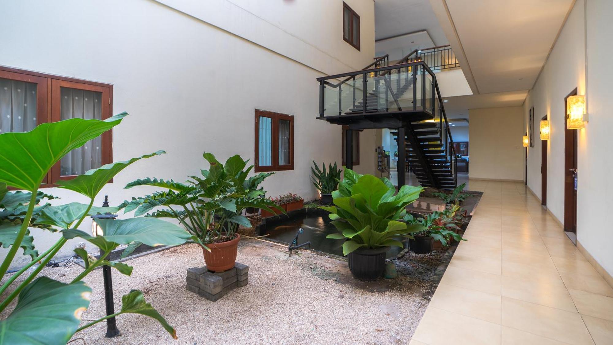 Jambuluwuk Residence Pakubuwono Jakarta Exteriör bild